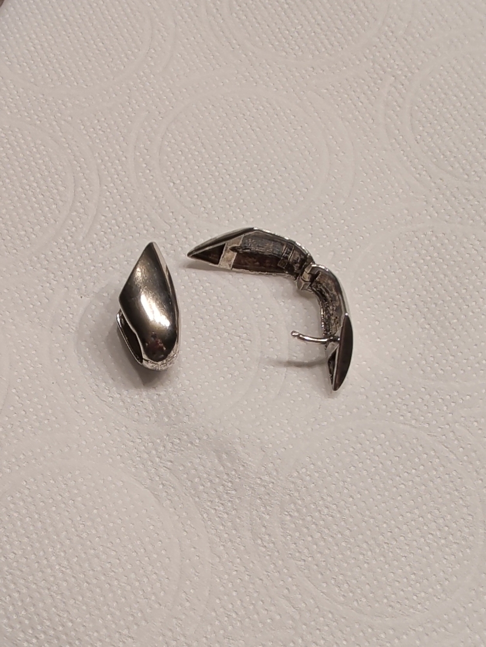 Silpada Classic Sterling Silver Asymmetrical Mini Hinged Earrings